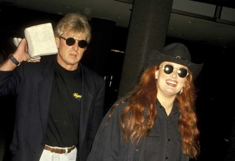 Arch Kelley III: Life, Background, and Public Interest Arch Kelley III: Life, Background, and Public Interest